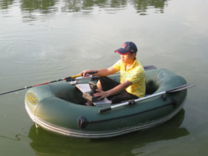 龙川钓鱼充气橡皮船